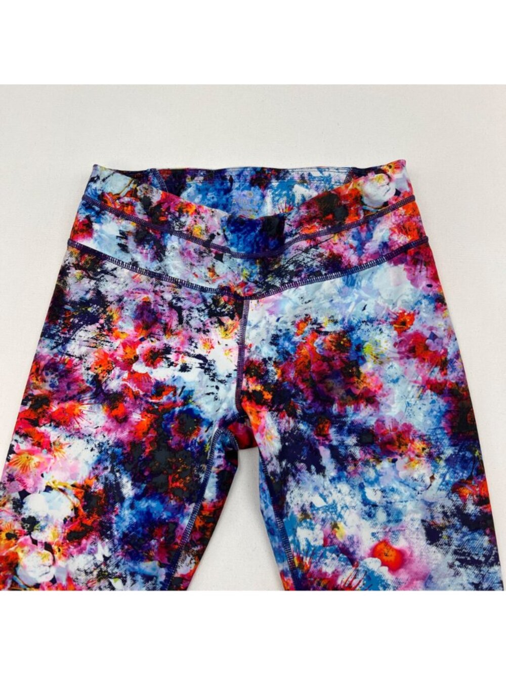 Athleta Women’s Ankle Leggings Low Rise Colorful Print Size Small - Picture 3 of 8